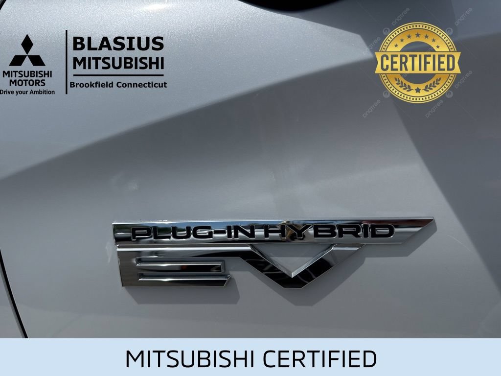 Used 2023 Mitsubishi Outlander 4WD Plug-In Hybrid image 19
