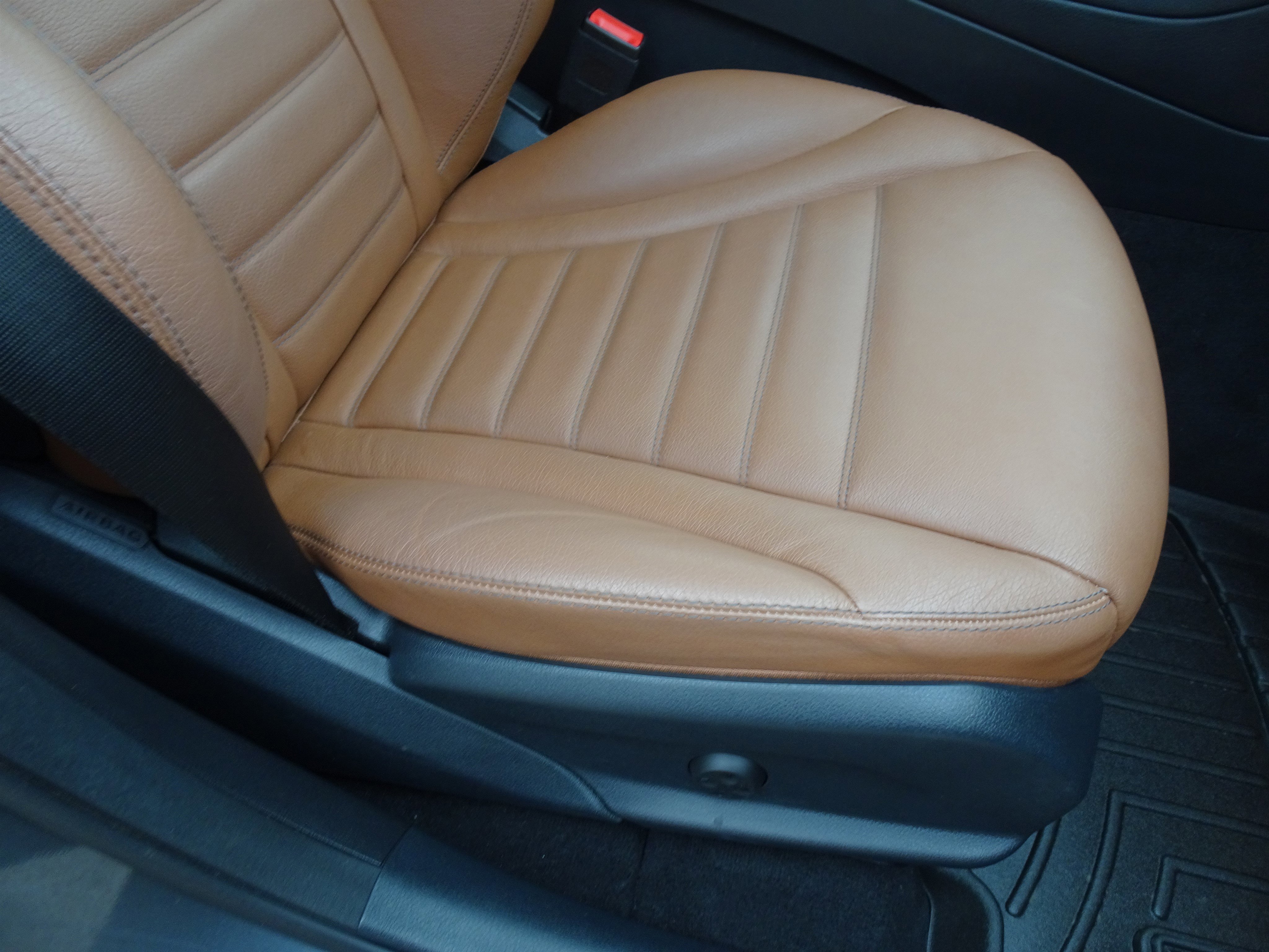 Used 2021 Mercedes-Benz GLC 300 GLC 300 image 25