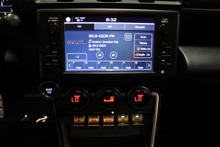 Used 2024 Toyota GR86 Premium RWD image 40