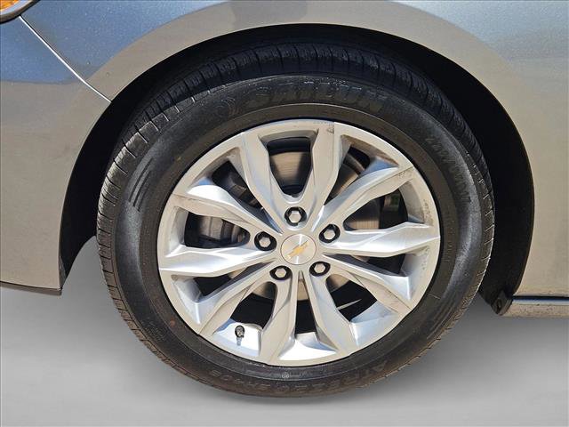 Used 2023 Chevrolet Malibu LT FWD image 17