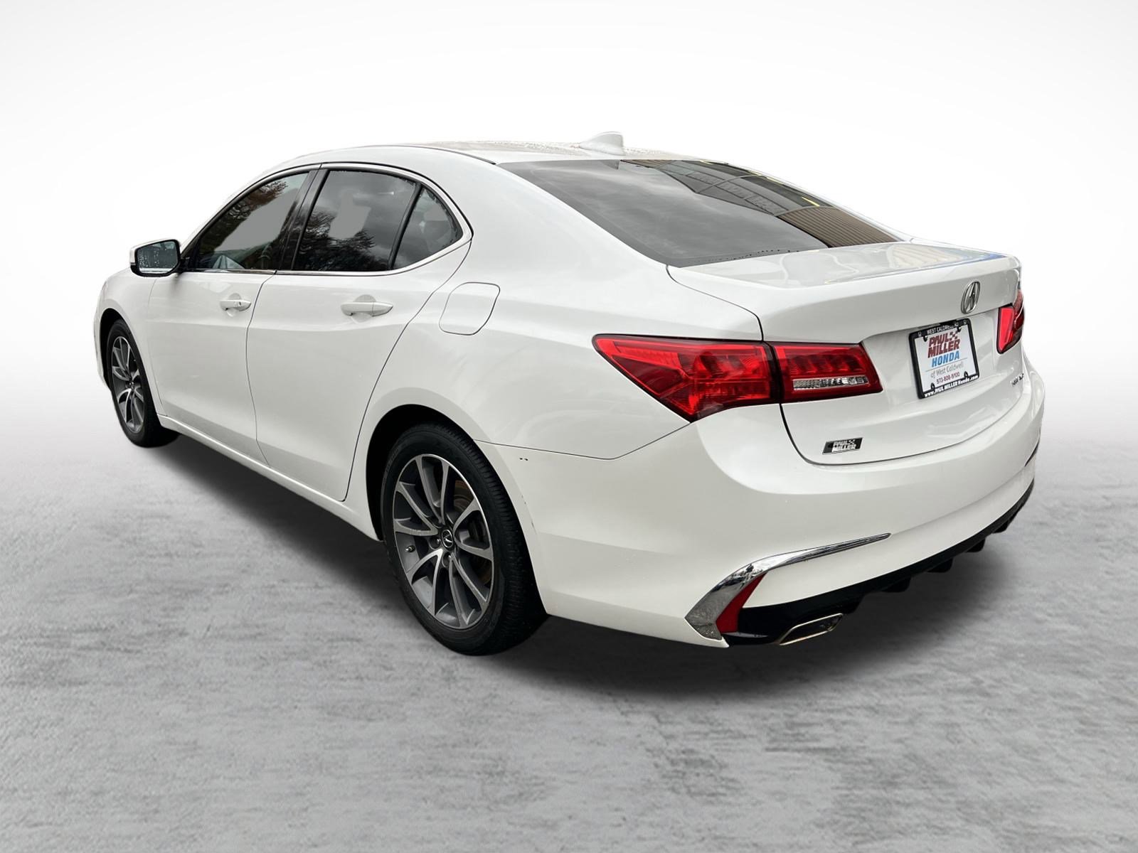 Used 2019 Acura TLX V6 SH-AWD image 5