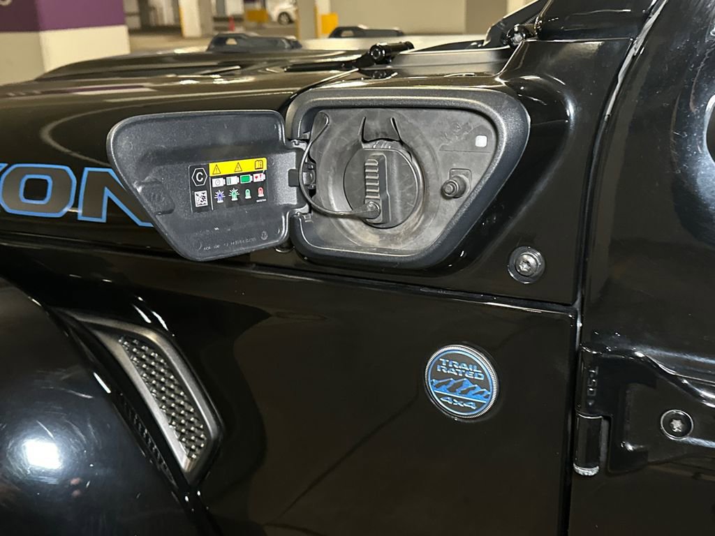 Used 2022 Jeep Wrangler Unlimited Rubicon 4xe w/ Cold Weather Group image 15