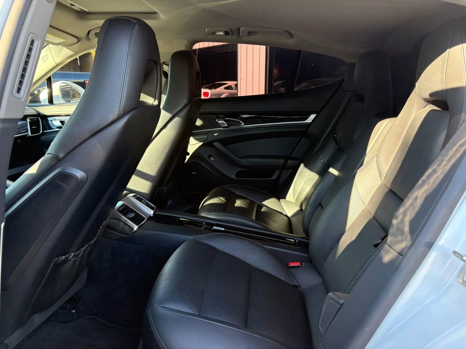 Used 2012 Porsche Panamera 4 image 18