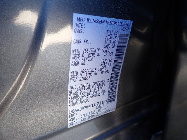 Used 2024 Nissan Titan SV image 19