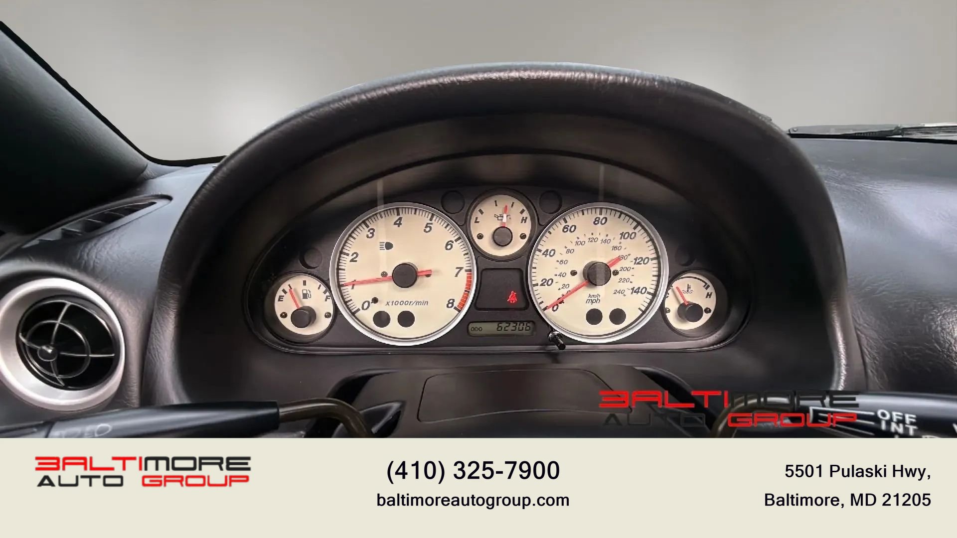 Used 2004 MAZDA MX-5 Miata w/ Cloth Azure Blue Pkg RWD image 38