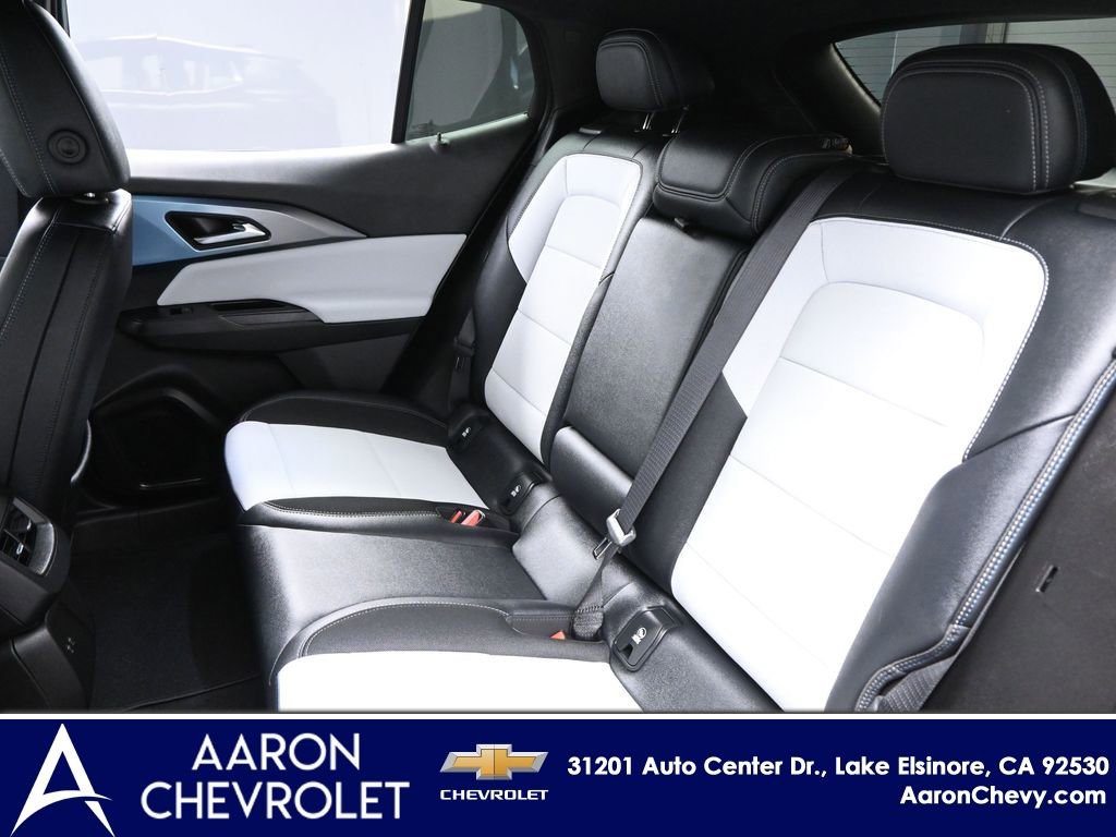 New 2025 Chevrolet Equinox EV LT w/ Convenience Package image 10