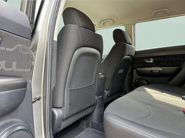 Used 2012 Kia Soul + FWD image 19