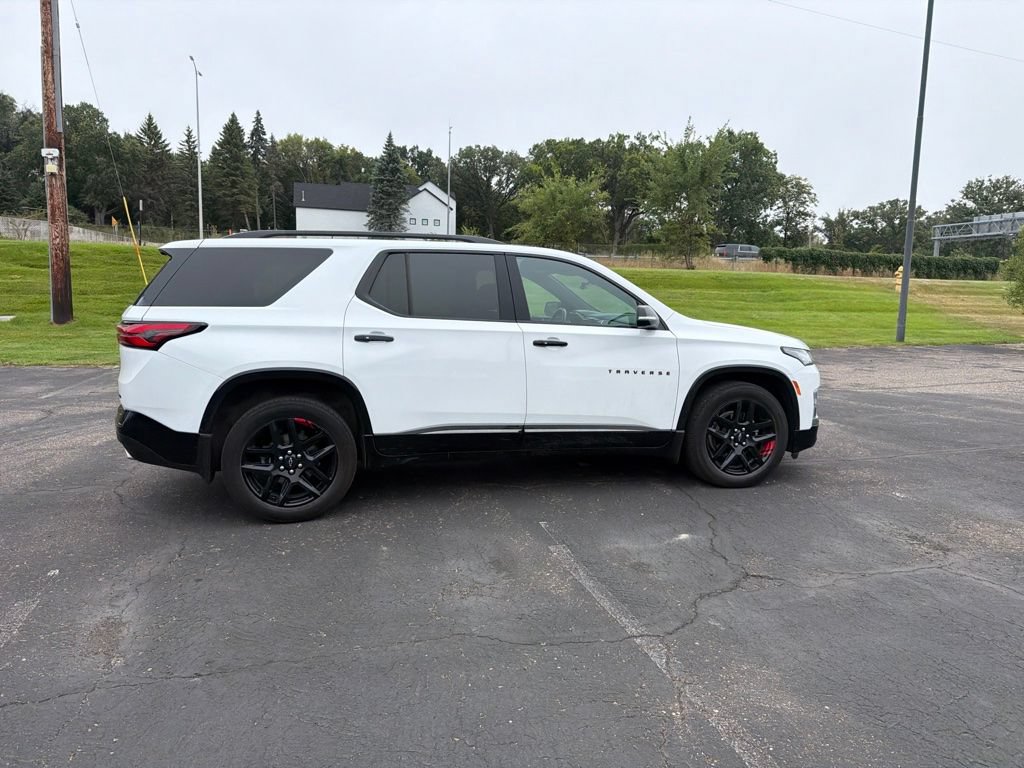 Used 2022 Chevrolet Traverse Premier w/ Redline Edition AWD/4WD image 26