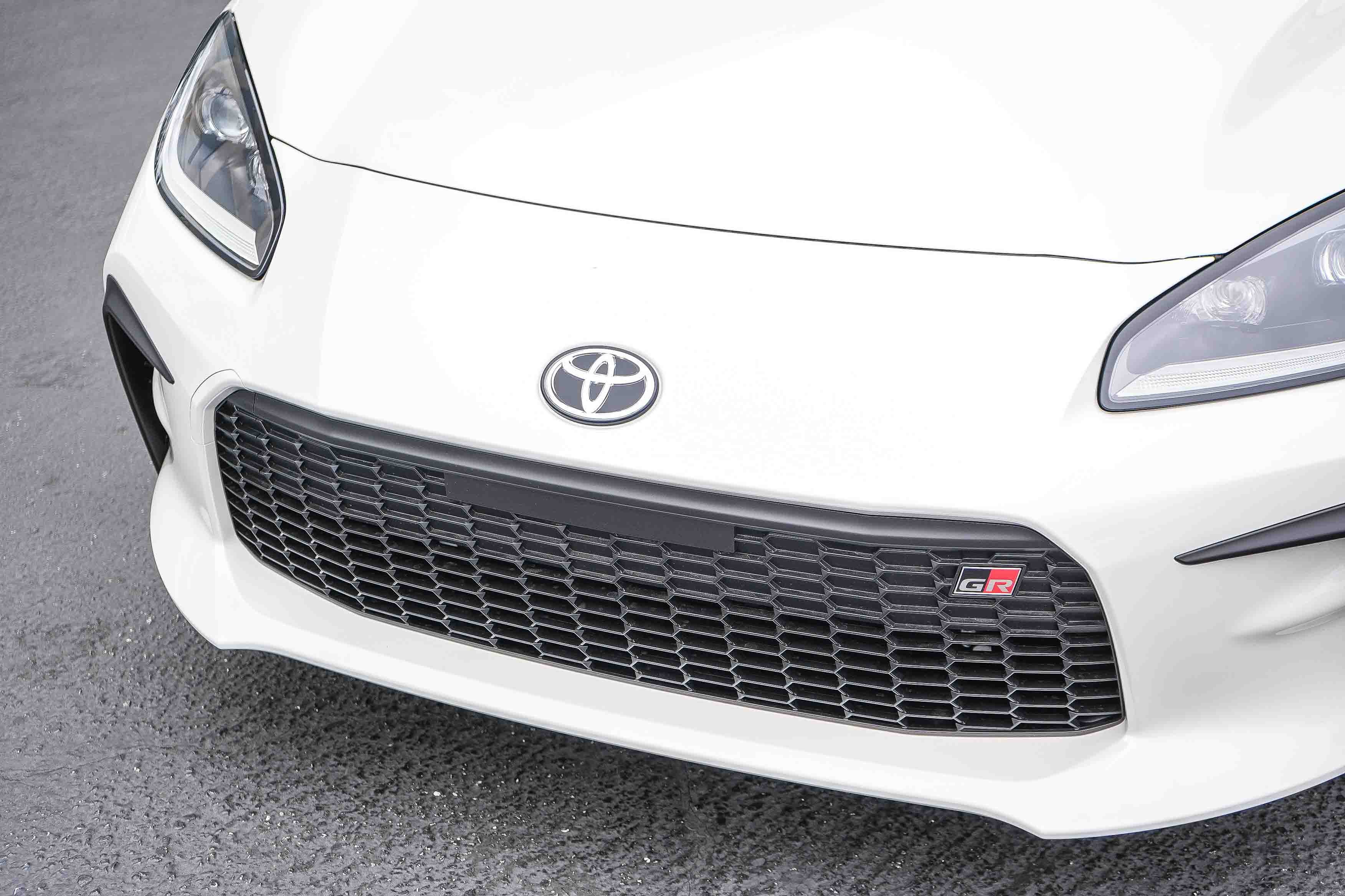 New 2026 Toyota GR86 Premium RWD image 6