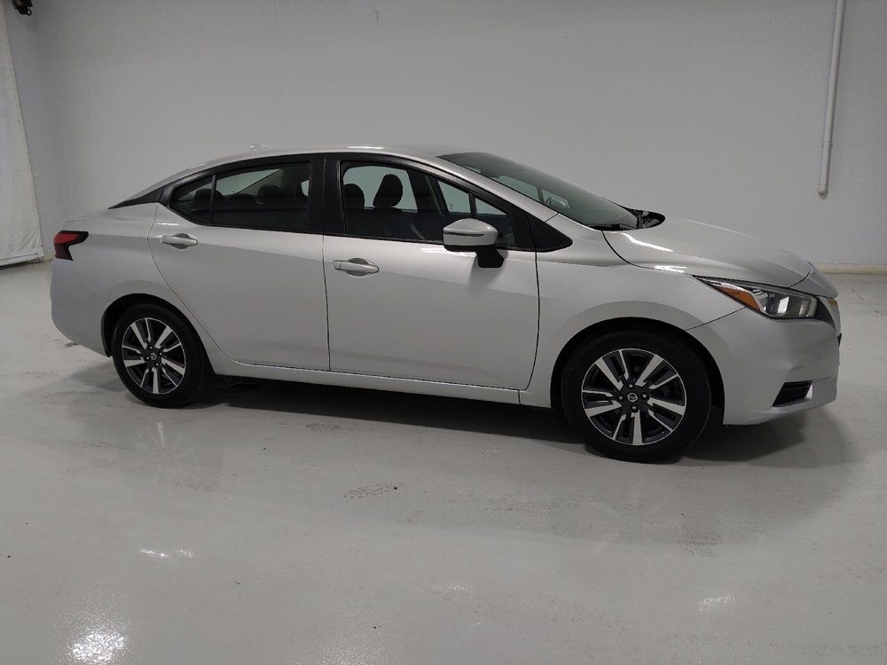 Used 2021 Nissan Versa SV image 11