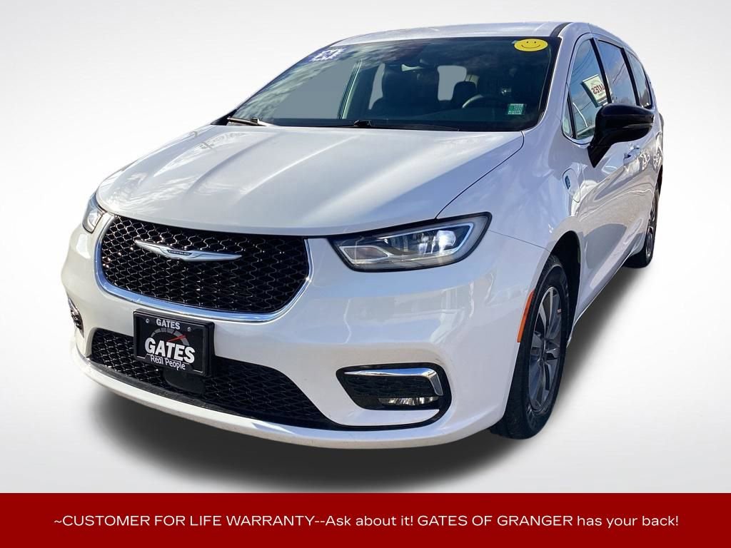 Used 2024 Chrysler Pacifica Select image 6
