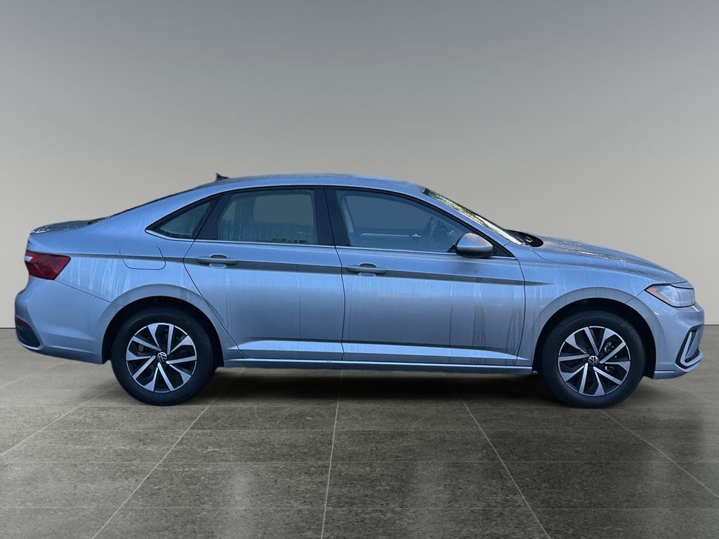 Used 2025 Volkswagen Jetta S image 8