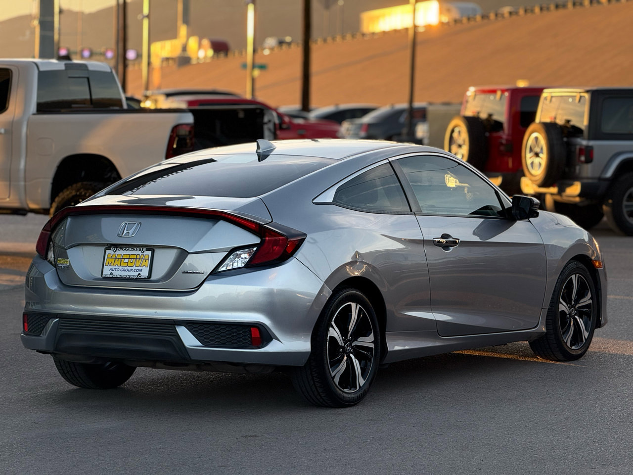 Used 2016 Honda Civic Touring image 7