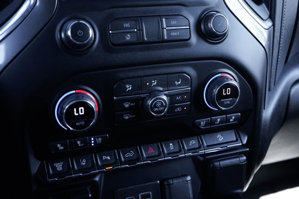 Used 2021 Chevrolet Silverado 2500 LTZ w/ Carhartt Edition image 33