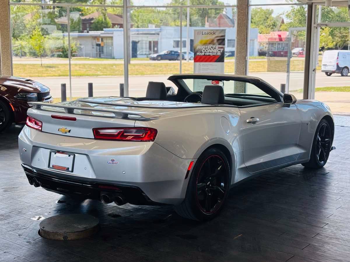 Used 2016 Chevrolet Camaro SS RWD image 7