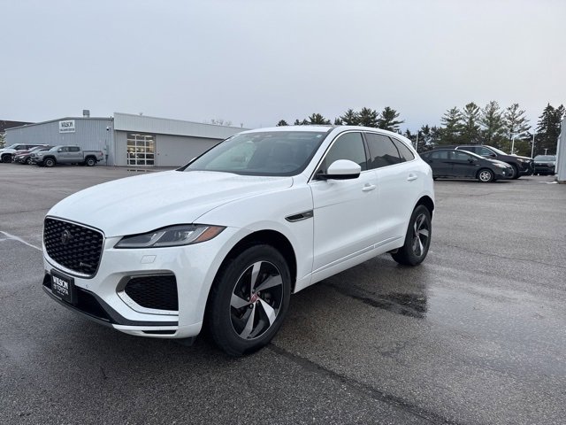 Used 2023 Jaguar F-PACE R-Dynamic S image 3