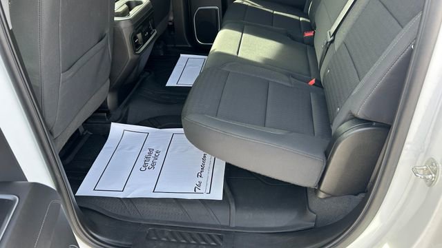 Certified 2022 Chevrolet Silverado 1500 RST w/ Redline Edition AWD/4WD image 33