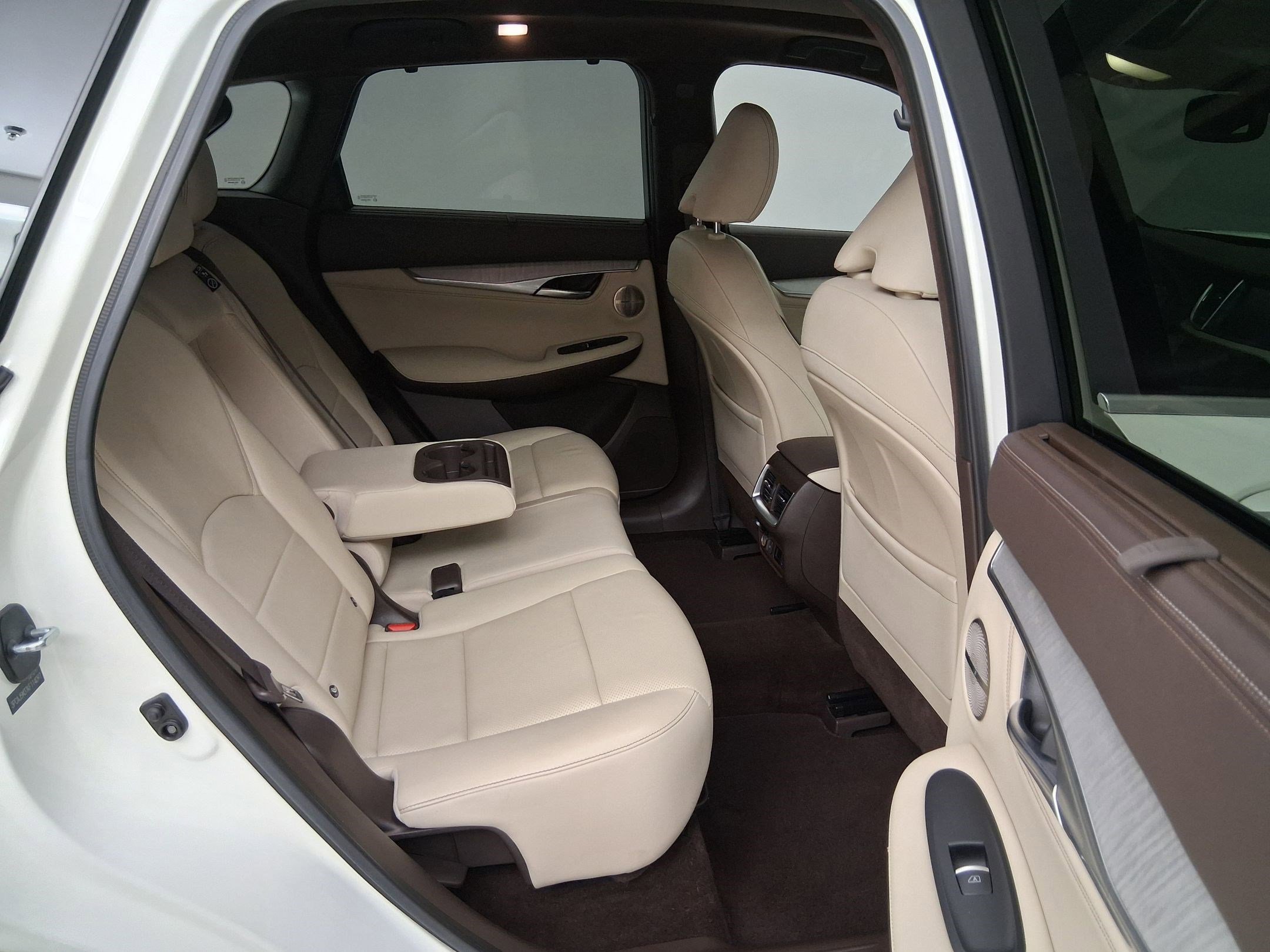 Used 2019 INFINITI QX50 Essential w/ Sensory Package image 34