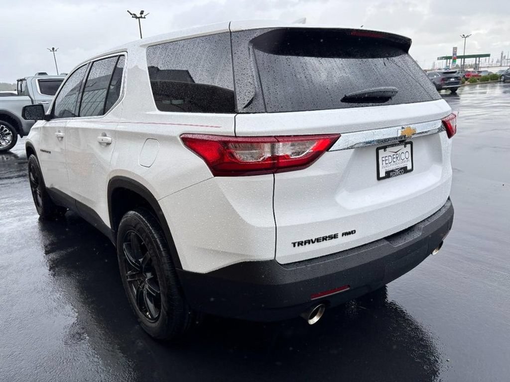 Used 2021 Chevrolet Traverse LS AWD/4WD image 6