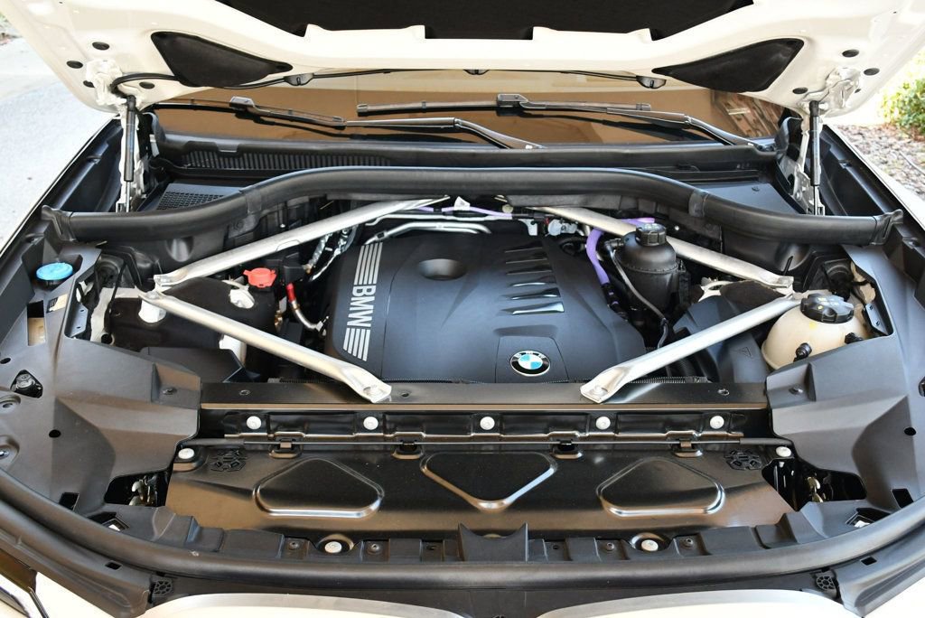Used 2024 BMW X7 xDrive40i w/ M Sport Package image 66