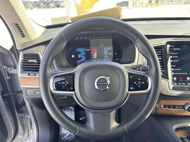 Used 2024 Volvo XC90 B5 Plus AWD/4WD image 14