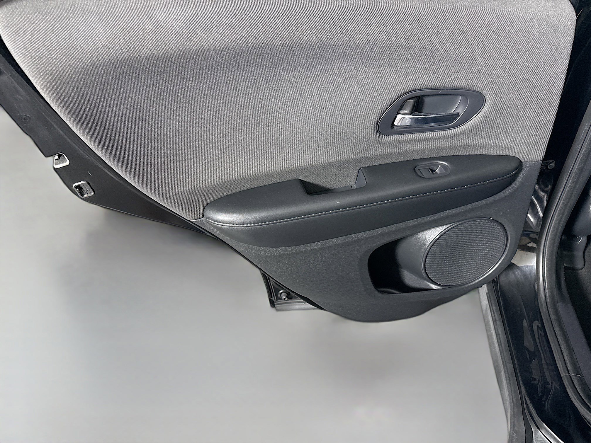 Used 2019 Honda HR-V LX image 25