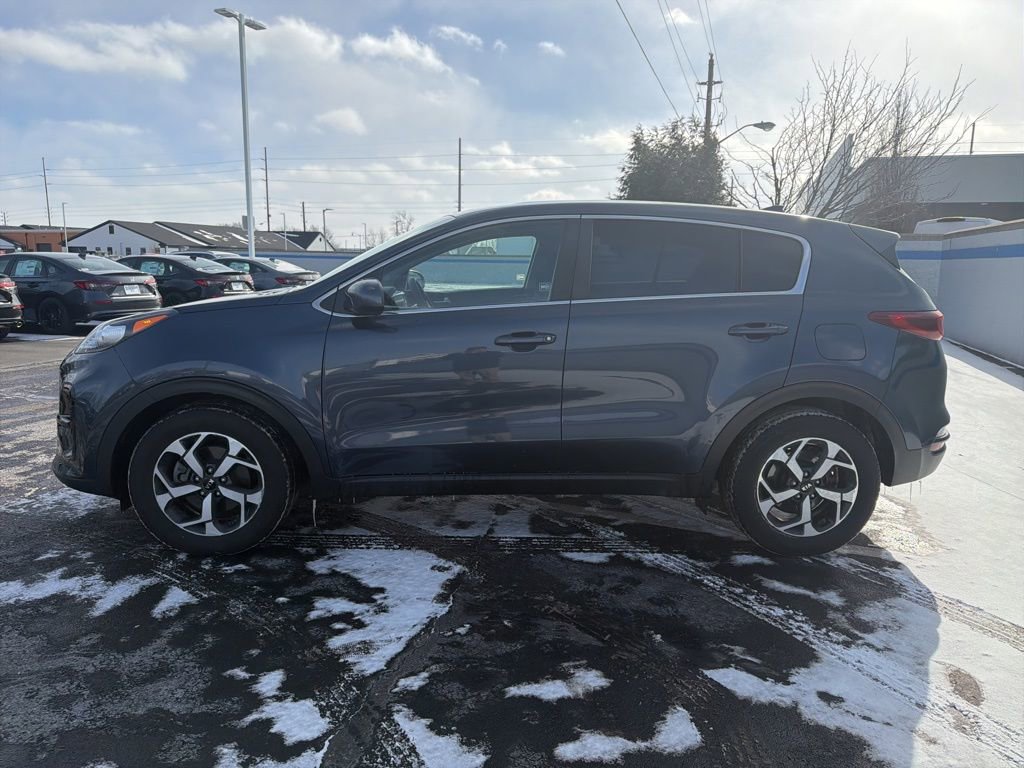 Used 2020 Kia Sportage LX image 2