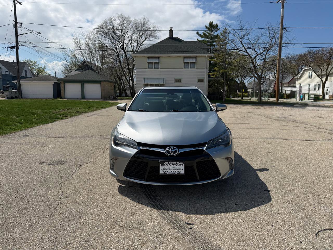 Used 2016 Toyota Camry XSE w/ Advanced Technology Package FWD image 2