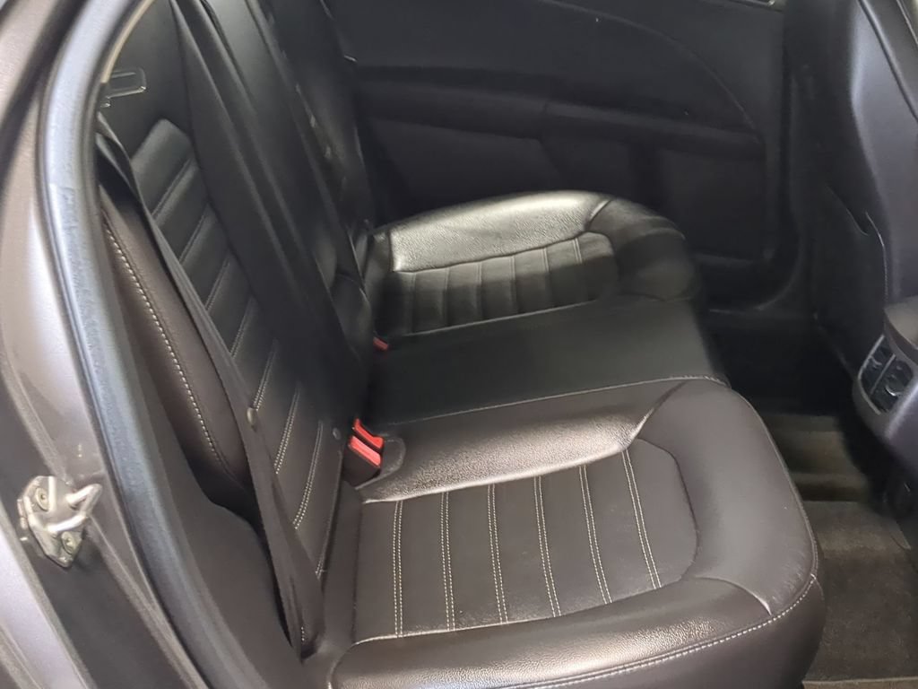 Used 2014 Ford Fusion SE w/ Equipment Group 202A FWD image 24