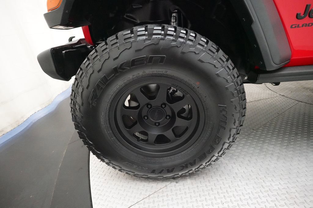 Used 2020 Jeep Gladiator Sport w/ Quick Order Package 24S image 24