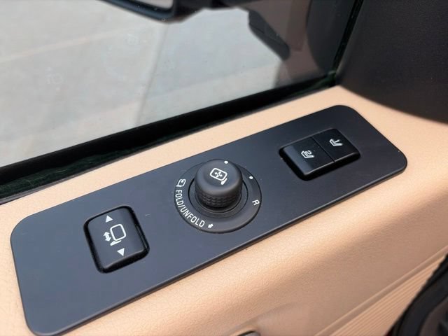 Used 2011 Ford F350 Lariat w/ Lariat Ultimate Pkg AWD/4WD image 14