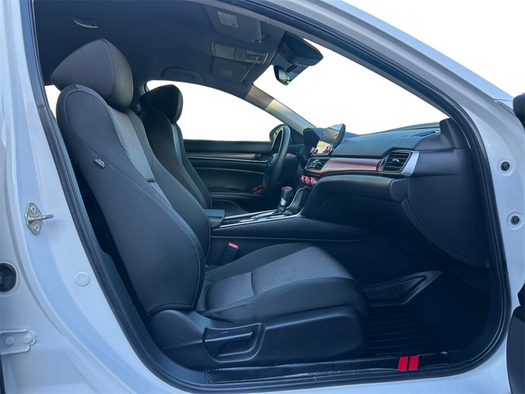 Used 2019 Honda Accord LX image 16