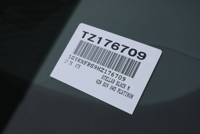 Used 2017 Cadillac XT5 Platinum image 38