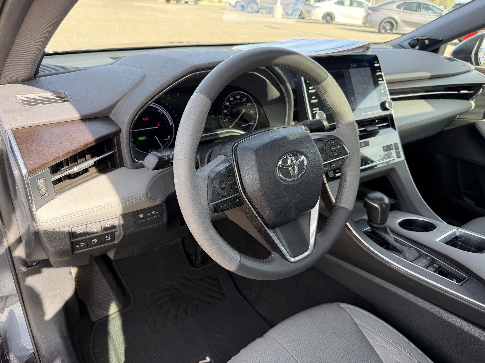 Used 2020 Toyota Avalon Limited w/ Advanced Safety Package FWD image 35