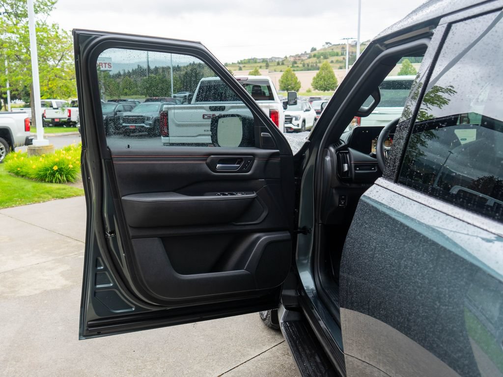 Used 2026 Nissan Armada PRO-4X AWD/4WD image 19