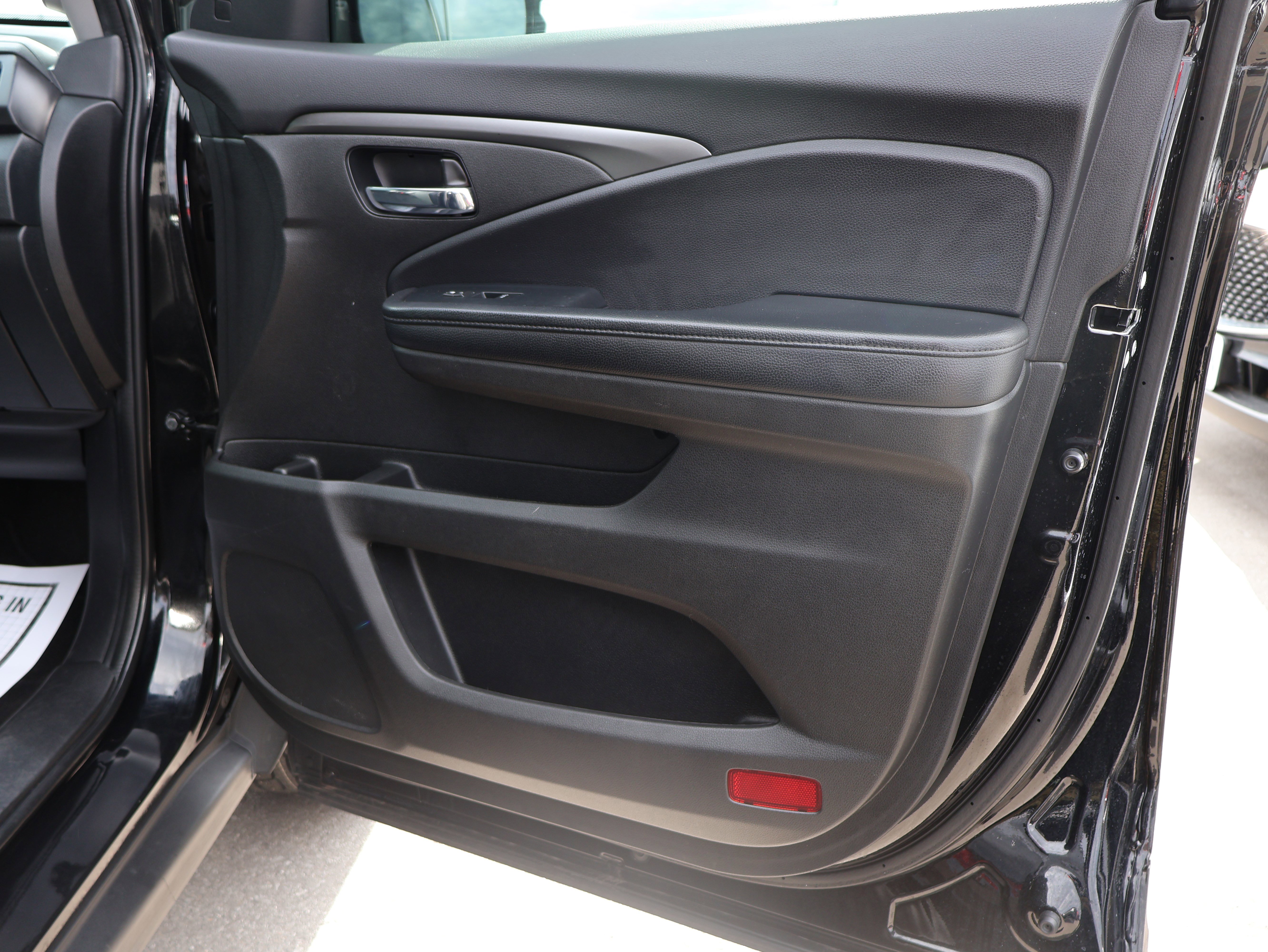Used 2022 Honda Pilot Special Edition image 11