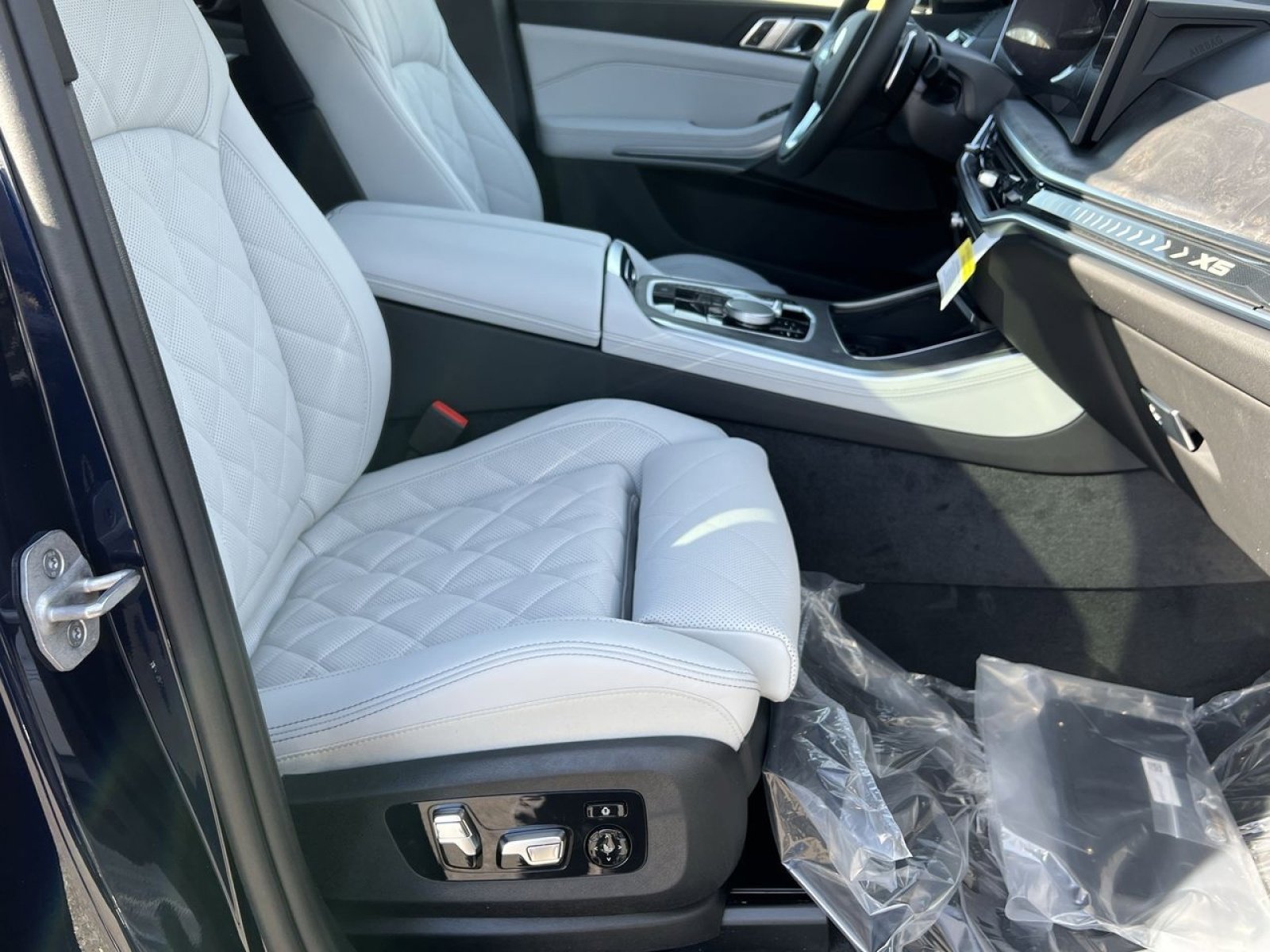 New 2026 BMW X5 xDrive40i AWD/4WD image 26