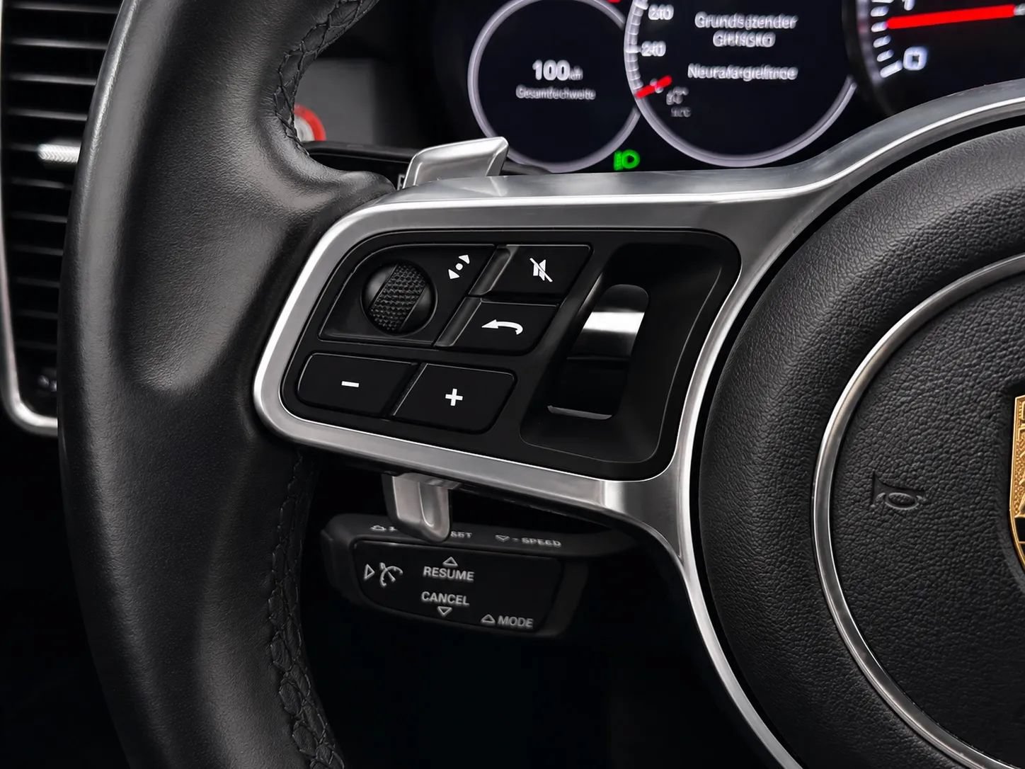 Used 2019 Porsche Cayenne S AWD/4WD image 27