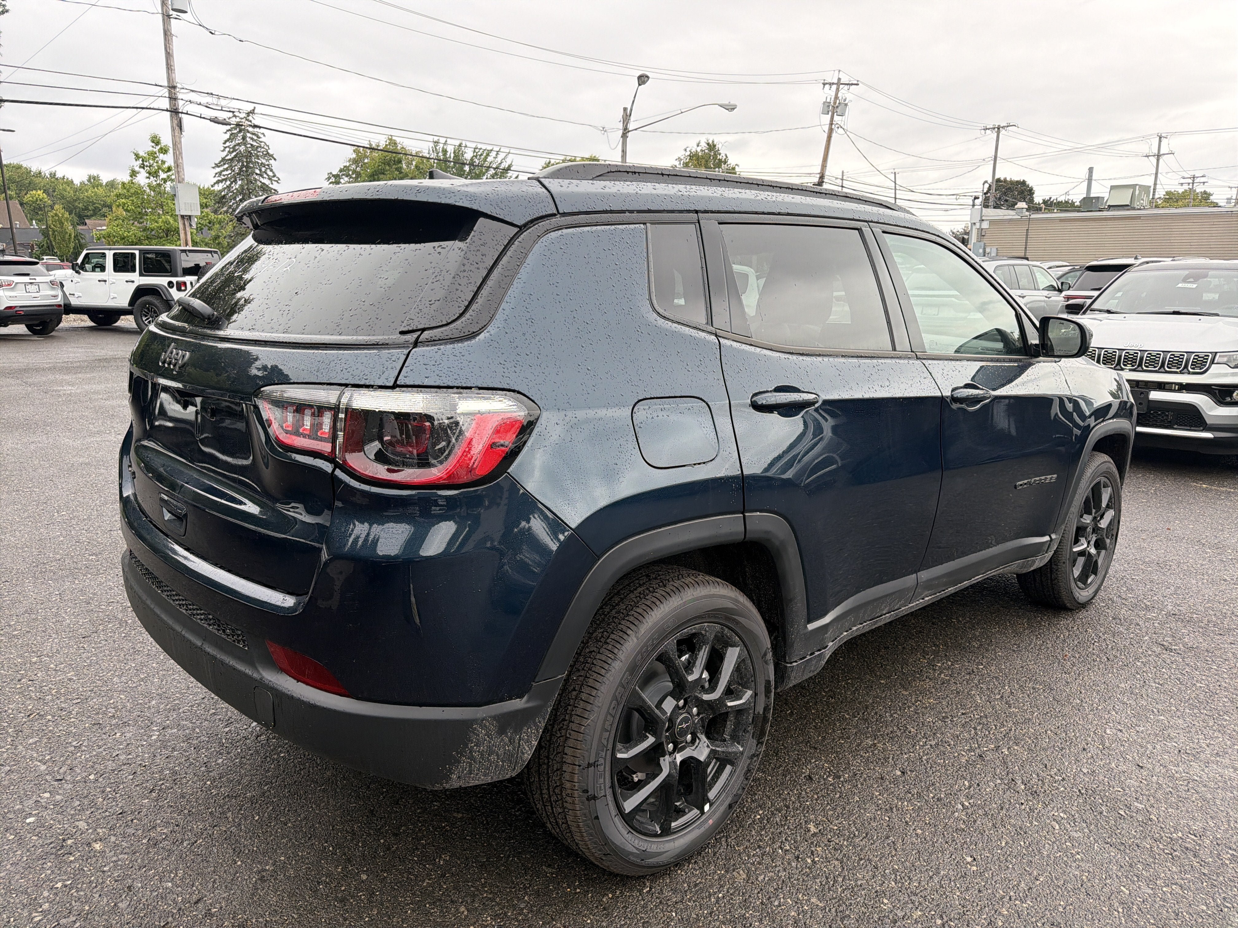 New 2026 Jeep Compass Latitude AWD/4WD image 7