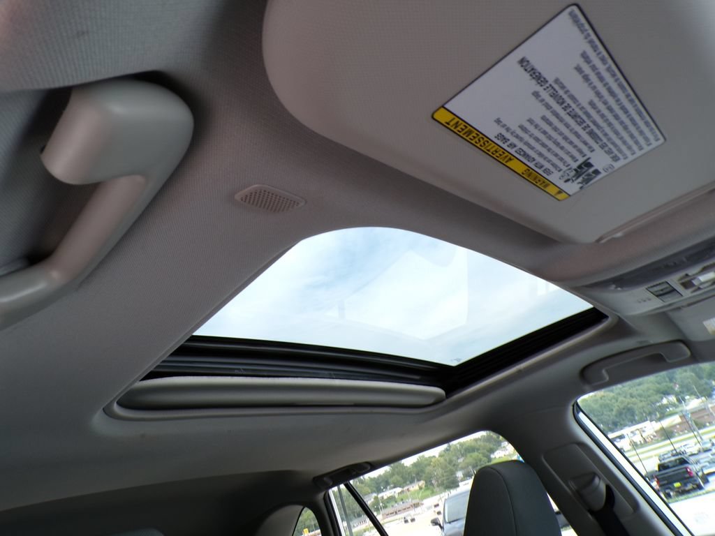 Used 2024 Toyota RAV4 XLE w/ Convenience Package FWD image 16