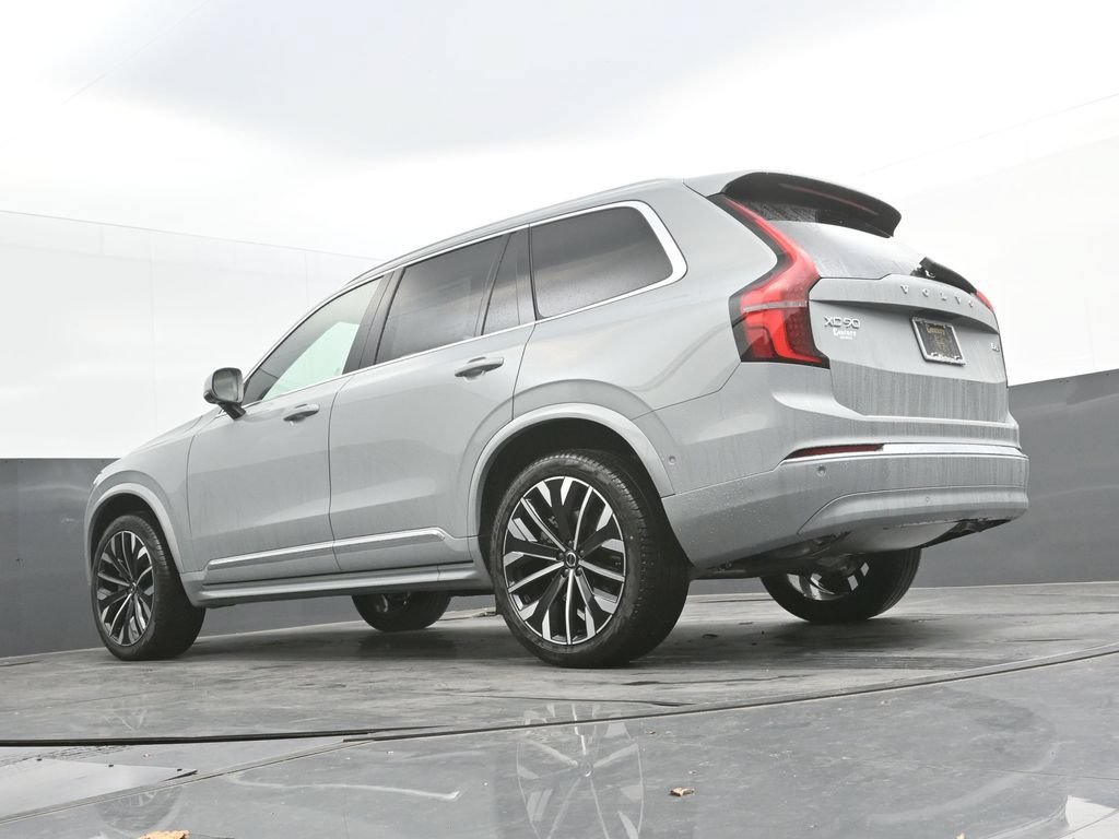 New 2026 Volvo XC90 B6 Plus w/ Protection Package Premier AWD/4WD image 33