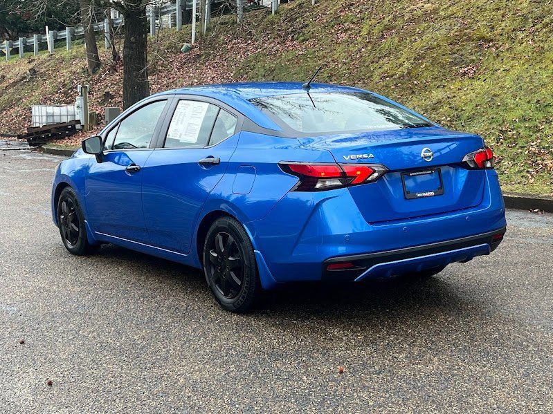 Used 2020 Nissan Versa S image 19