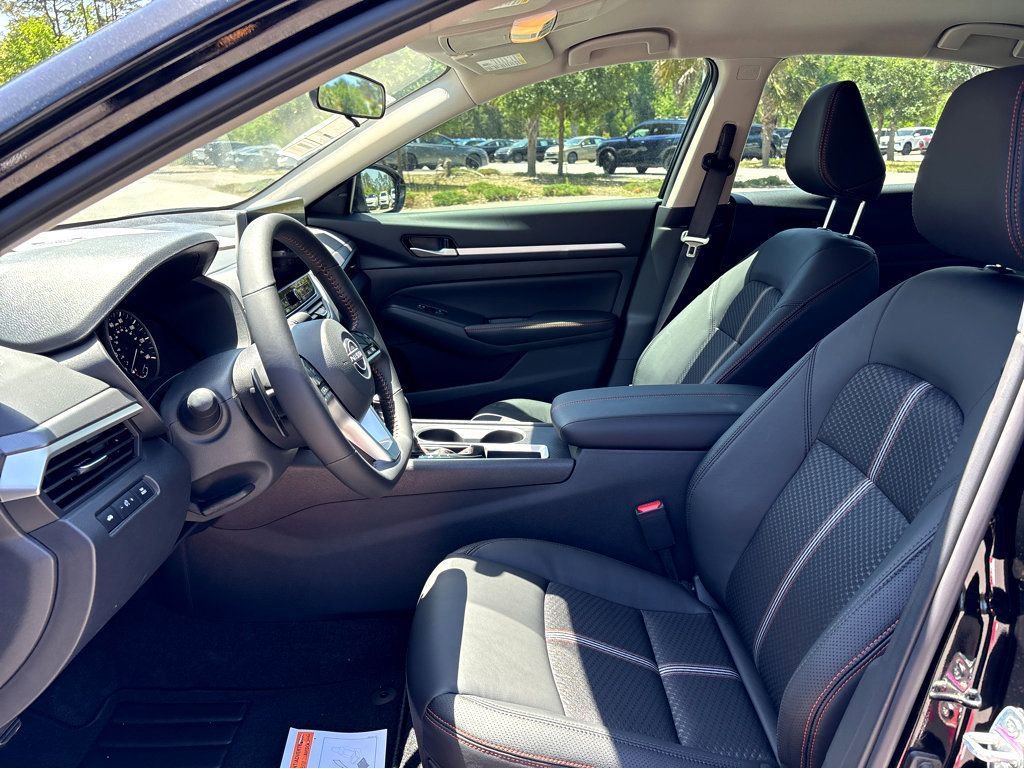 New 2026 Nissan Altima 2.5 SR FWD image 19