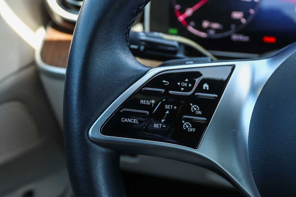 Used 2025 Mercedes-Benz C 300 Sedan image 22