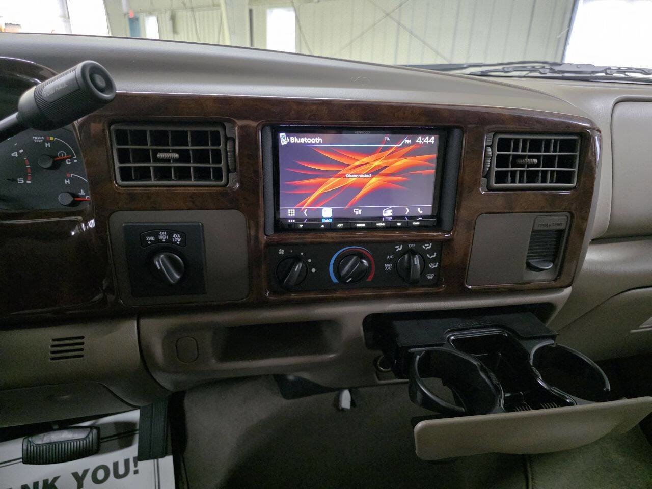 Used 2004 Ford F250 Lariat image 11