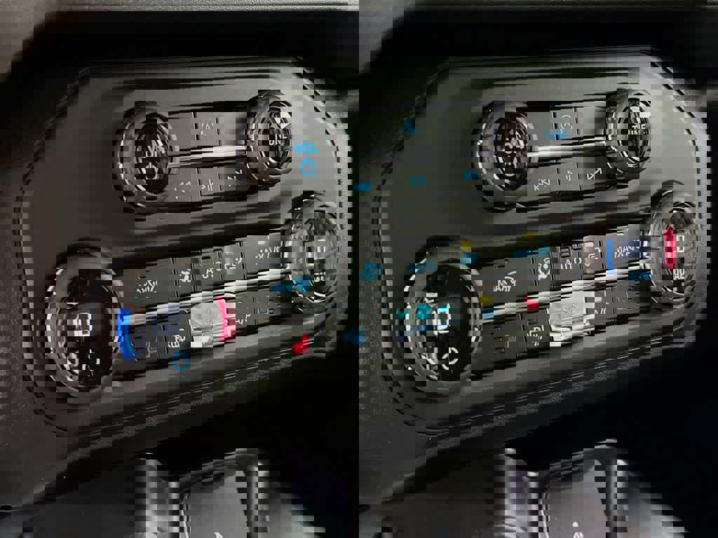 New 2026 Ford Bronco Big Bend AWD/4WD image 18