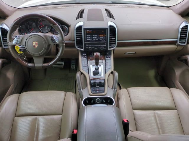 Used 2011 Porsche Cayenne Turbo image 15