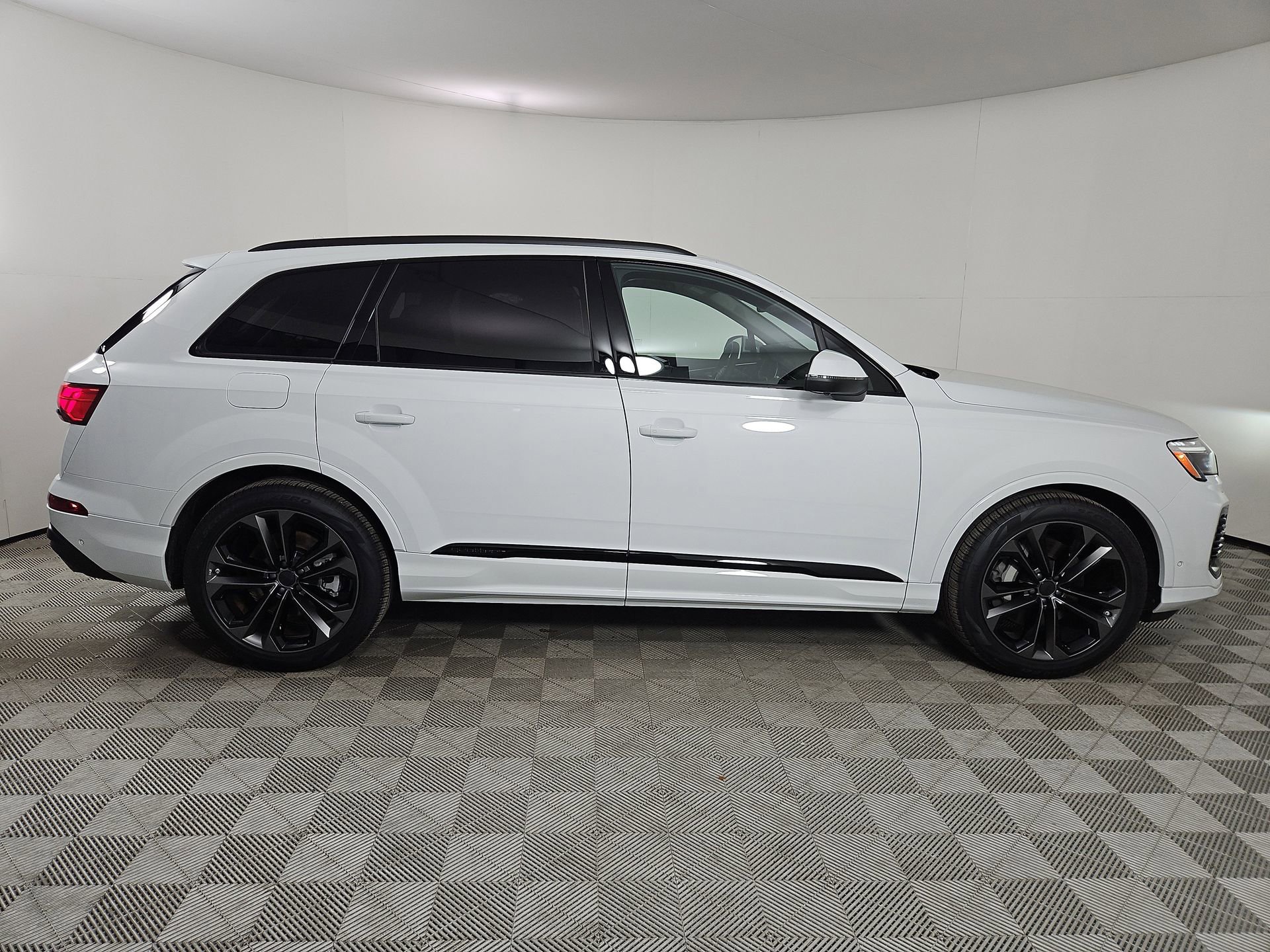 New 2026 Audi Q7 3.0T Premium Plus image 8