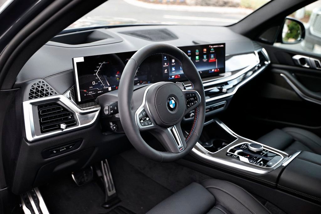 New 2026 BMW X5 M60i w/ Climate Comfort Package image 21