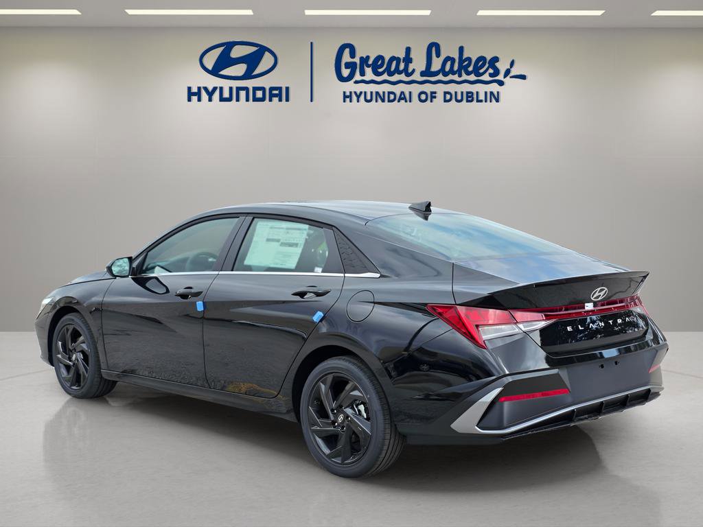 New 2026 Hyundai Elantra SEL Sport image 3